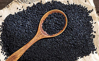 Black seed oil: A multiple use treatment